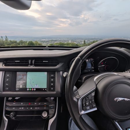 Jaguar Land Rover 8" Harman